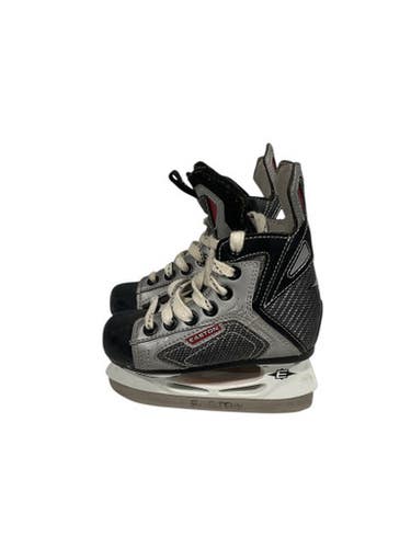 Used Easton SE2 Youth Hockey Skate Youth 06.0 11847-S000031469