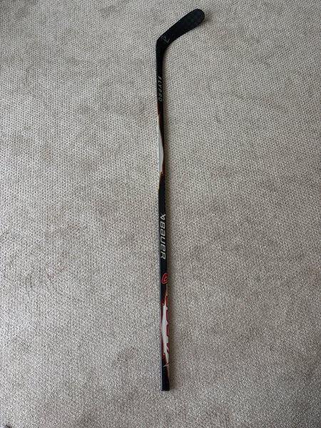 Senior Bauer Vapor Flypro Right Handed Hockey Stick P92 80 Flex (Used)