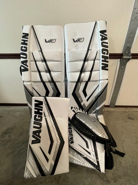 32" 2025 Vaughn VX1 Pro Carbon Regular Goalie Full Set (Used)