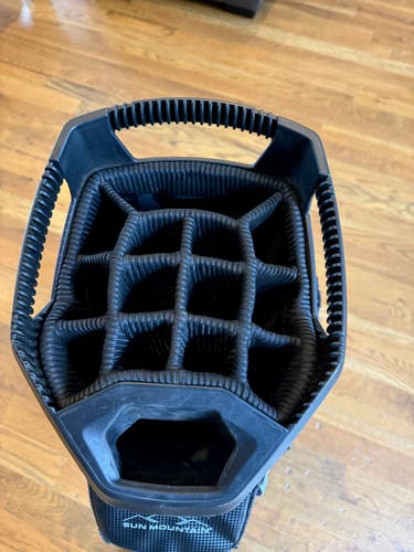 Men's Sun Mountain Bag (Used)