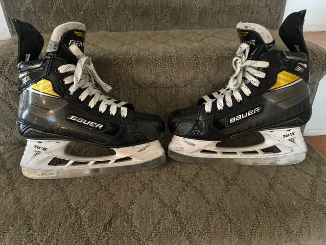 2020 Bauer Supreme 3S Pro Hockey Skates Regular Width Size 4.5 (Used)