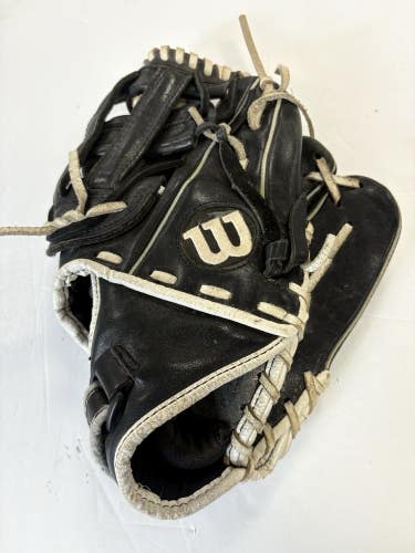 Wilson Size 22 Inch A600 RHT Leather Baseball Glove.