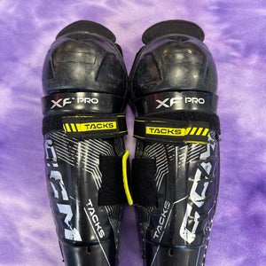 Youth CCM XF Pro Shin Pads 9" (Used)