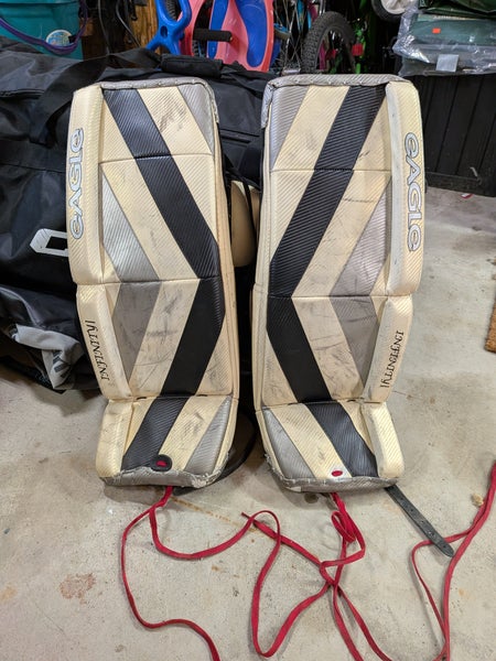 Medium Eagle Goalie Leg Pads (Used)