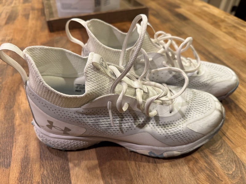 White Women's Size M 8.0 (W 9.0) Adult Under Armour Glory Mid Top Turf Cleats (Used)