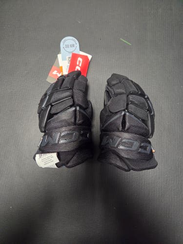 New Junior CCM Jetspeed FT8 Pro Gloves 11" All Black