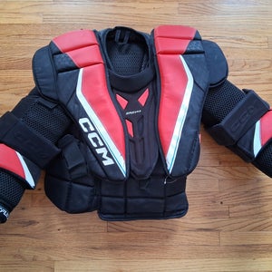 Large INT CCM EFlex 6.9 Goalie Chest Protector (Used)