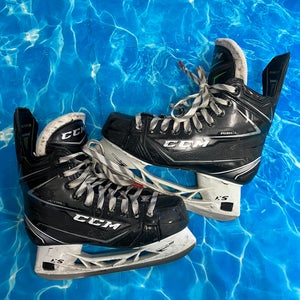 Intermediate CCM Ribcor 78K Hockey Skates Size 4 (Used)
