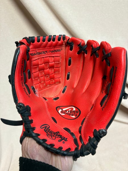 RH Rawlings Player series Baseball Glove 11" (Used)