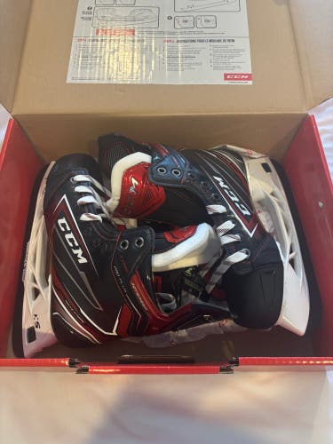 BRAND NEW Size 5 CCM JetSpeed FT490/Xtra Pro Plus Hockey Skates Regular Width D
