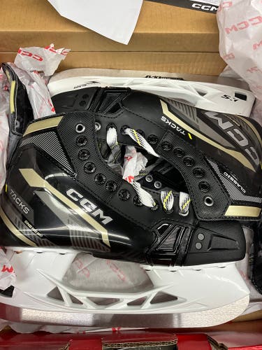 CCM Tacks Classic Hockey Skates 9.5 (New)