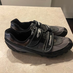 Men's Size M 13.5 (W 14.5) Answer Palisade Bike Shoes XC Bike (Used)