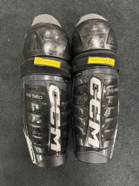 Intermediate CCM AS 580 Shin Pads 13" (Used)
