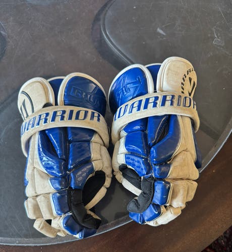Warrior Burn Lacrosse Gloves Medium (Used)