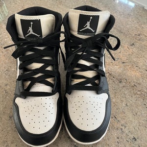 Black Unisex Size M 8.5 (W 9.5) Air Jordan Molded Cleats Cleats (Used)