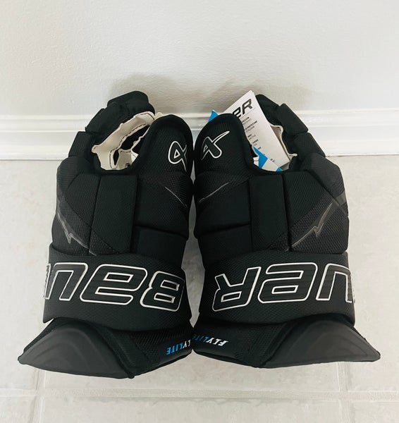 Bauer Flylite Gloves 2025 (New) Senior 13” Black/Silver