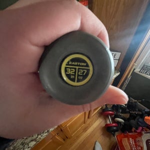 Easton Hype Fire Composite USSSA Certified Bat (-5) 27 oz 32" (Used)