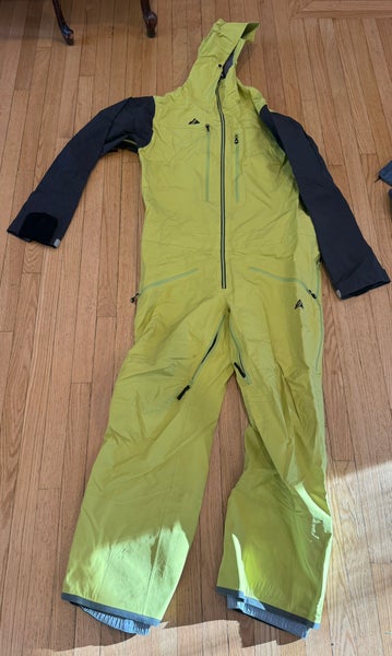 Yellowish Men's Large Strafe Shell Suit (Used)
