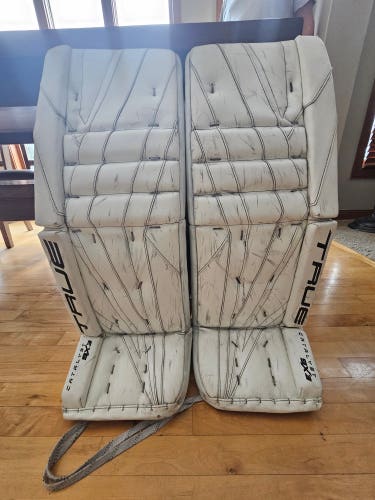 33" +2, 2023 True Catalyst 9X3 Goalie Leg Pads (Used)