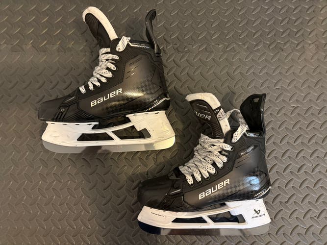 2024 Bauer Supreme Shadow Hockey Skates 7.5 (Used)