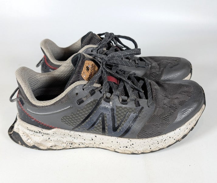 New Balance Unisex Fresh Foam Garoe V1 Trail Running Shoe Size: M9 / W10.5 Gray
