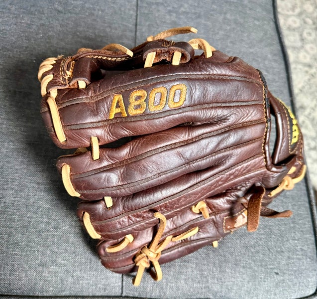 Wilson A800 RH Infield Baseball Glove 11.5" (Used)