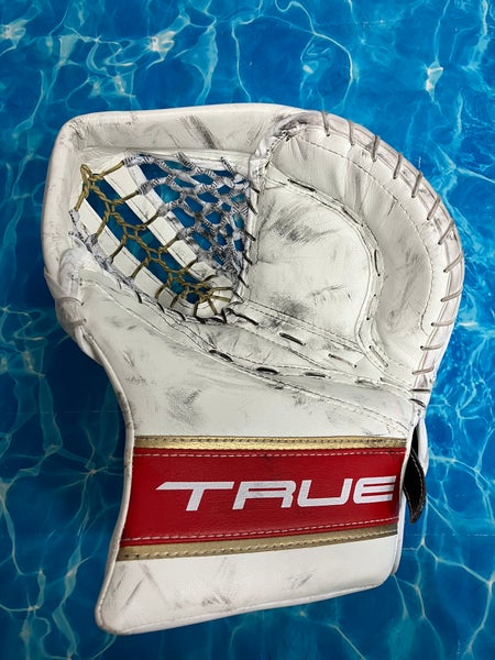 Senior True L87 Goalie Glove | Geisel Pro Stock (Used)
