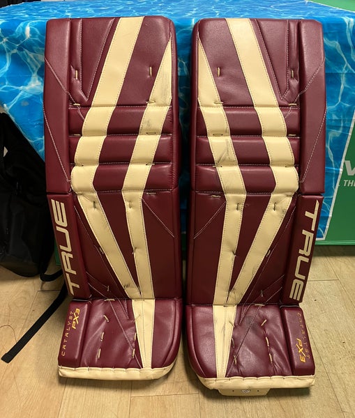 34" Senior True Catalyst PX3 Goalie Leg Pads | Biehl Pro Stock (Used)