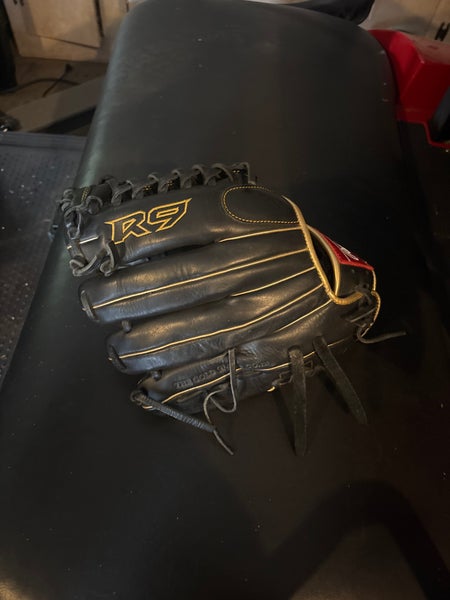 2023 Rawlings R9 RH Infield Baseball Glove 11.5" (Used)