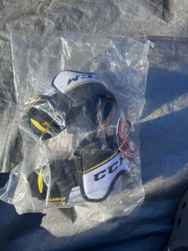 Senior Large CCM Tacks 9060 Elbow Pads Pro Stock (New)