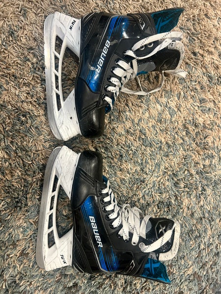 Bauer X Hockey Skates Regular Width Size 3.5 (Used)