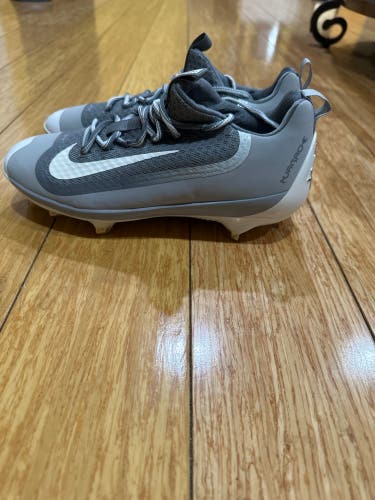 Men's Size M 8.0 (W 9.0) Nike Huarache (New)