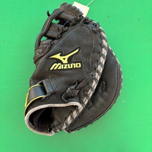 Black Mizuno Prospect RH Catcher's Softball Glove 32.5"