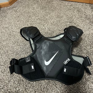 Extra Small / Small Youth Nike Vapor Shoulder Pads (New)