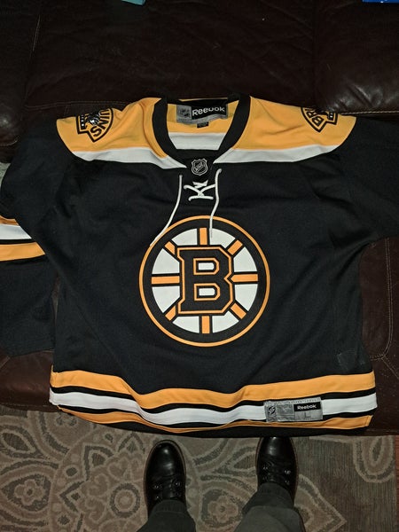 BOSTON BRUINS JERSEY