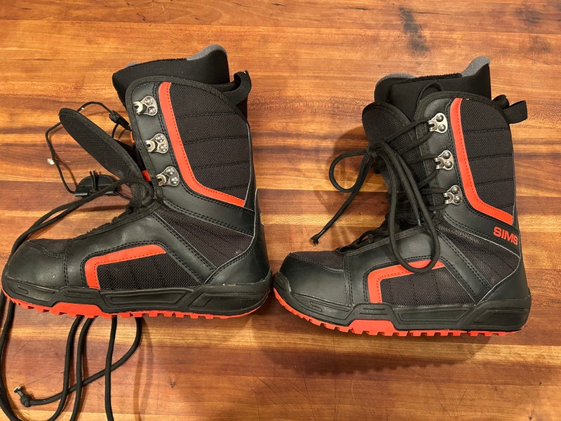6Y (Big Kids / Youth) Snowboard Boots (Used)