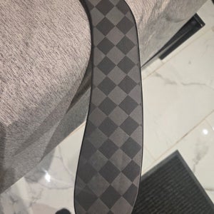 Senior CCM Ribcor Trigger 9 Right Handed Hockey Stick P28 75 Flex (New)