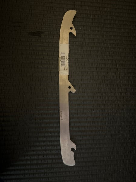 Graf 272 Attack Steel Runner Blades New Pair