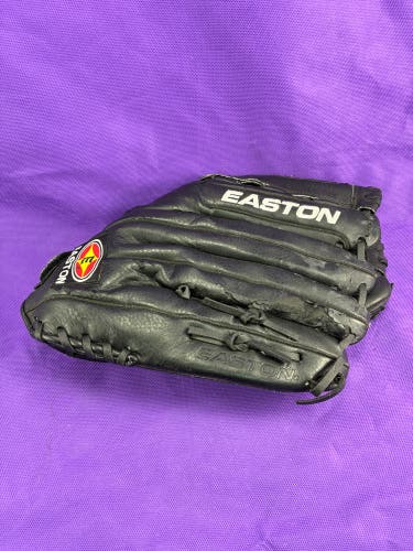 Easton Black Magic LH Outfield Softball Glove 14" (Used)