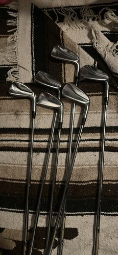 2021 TaylorMade Right Handed Iron Set Extra Stiff Flex Steel Shaft (Used)