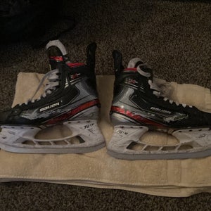 2019 Bauer Vapor 2X Pro Hockey Skates 9.5 (Used)