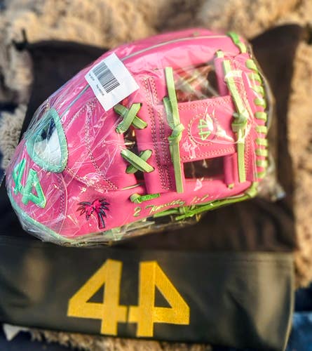 44 Pro RH Infield Signature Series Baseball Glove 11.75" (New)