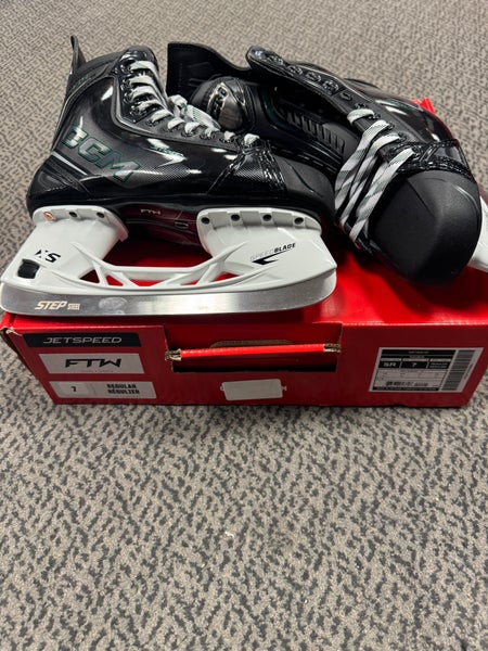 CCM Jetspeed FTW Hockey Skates 7 (New) Regular width