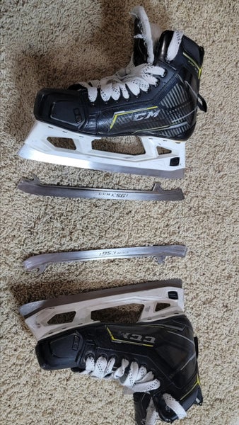 CCM Super Tacks 9370 Hockey Goalie Skates Regular Width 8.5 (Used)