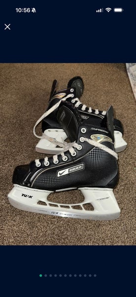 Bauer Tuuk One 05 Supreme Ice Hockey Skates Size 5R Gear Equipment Used Pre Owned.