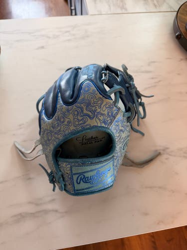 2025 Rawlings Heart of the Hide RH Infield Baseball Glove 11.5" (Used)