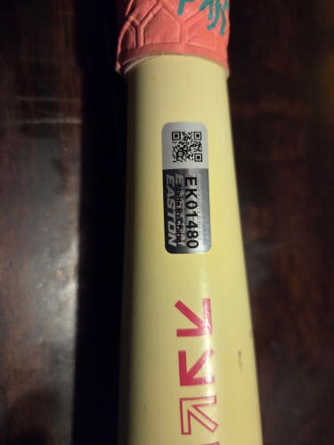 2025 Easton Pink Lemonade Ghost Unlimited Composite Bat (-10) 23 oz 33" (Used)