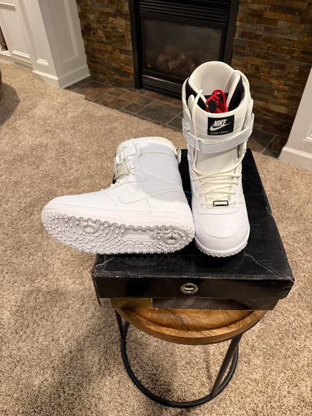 Men's Size M 9.0 (W 10.0) Nike Zoom Force 1 Snowboard Boots (New