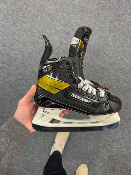 Bauer Supreme Ultrasonic Hockey Skates Regular Width Size 5.5 (New)