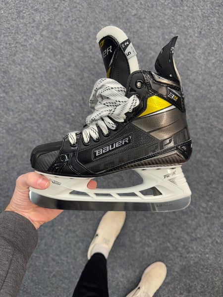 Bauer Supreme 3S Pro Hockey Skates Regular Width Size 5 (New)